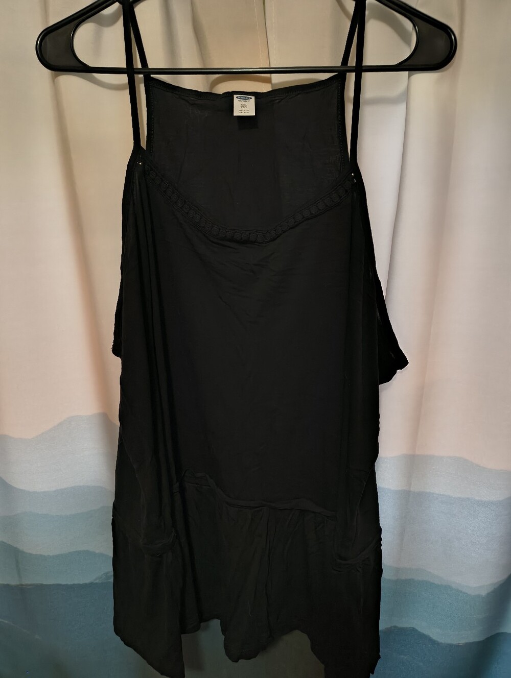 Soft Old Navy Tank Crochet Trim